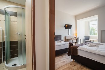 EA Hotel Lipno near Cerna v Posumavi - three-beded room
