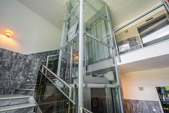 EA Hotel Lipno - лифт